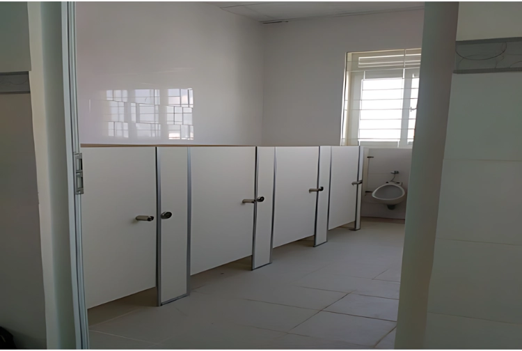Vách ngăn vệ sinh compact HPL sang trọng,